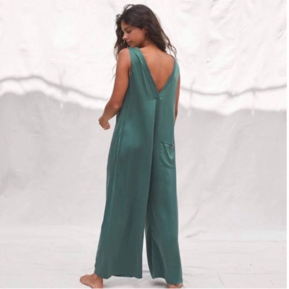 NEW Lunya washable silk double V jumpsuit - Picture 2 of 9